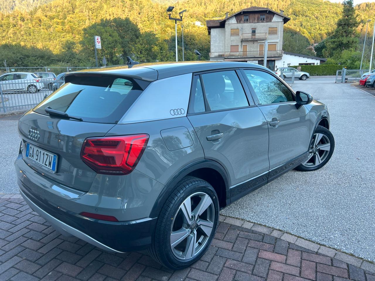 Audi Q2 30 TDI S tronic Business Design