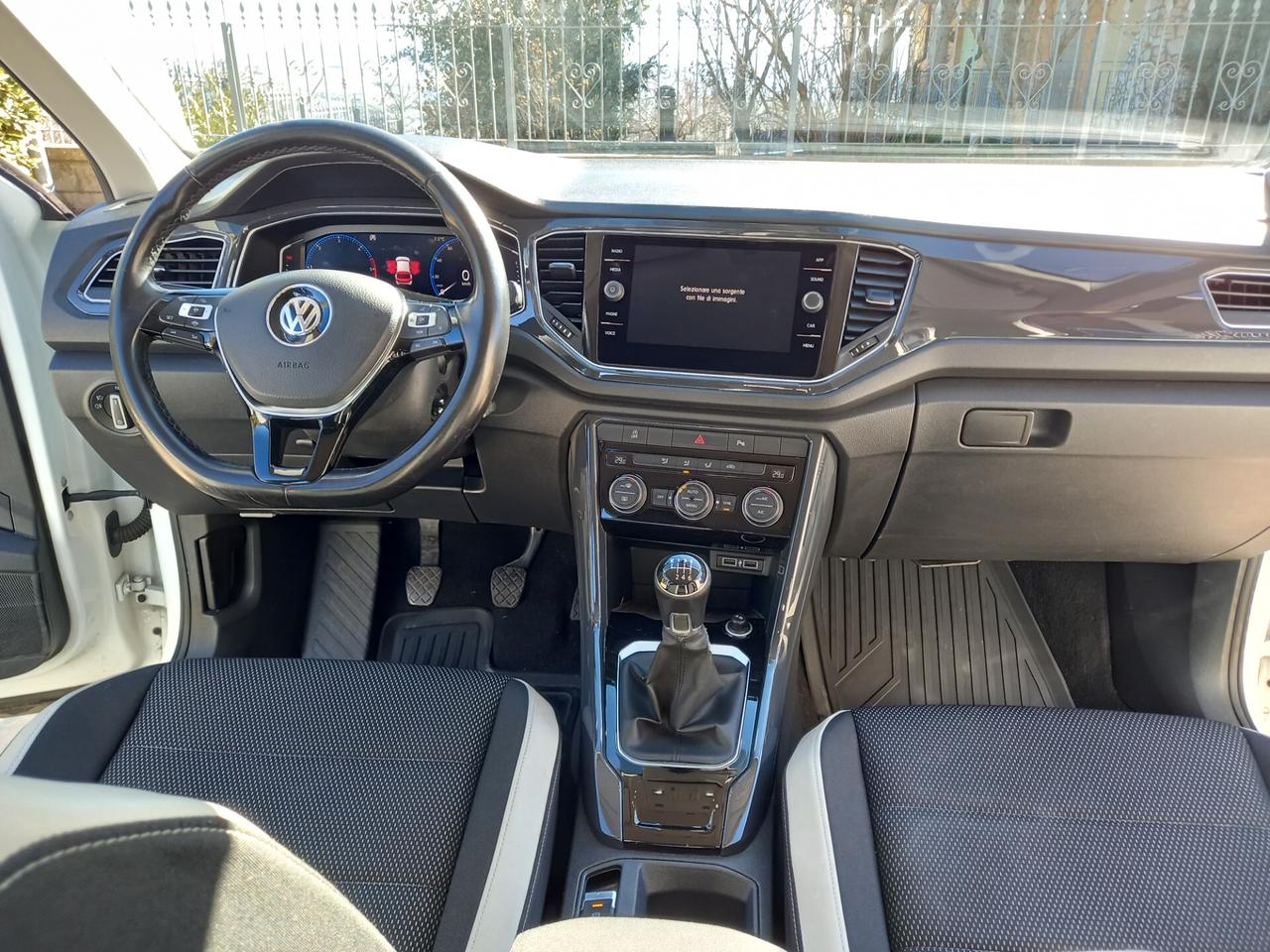 Volkswagen T-Roc 1.6 TDI SCR Business BlueMotion Technology