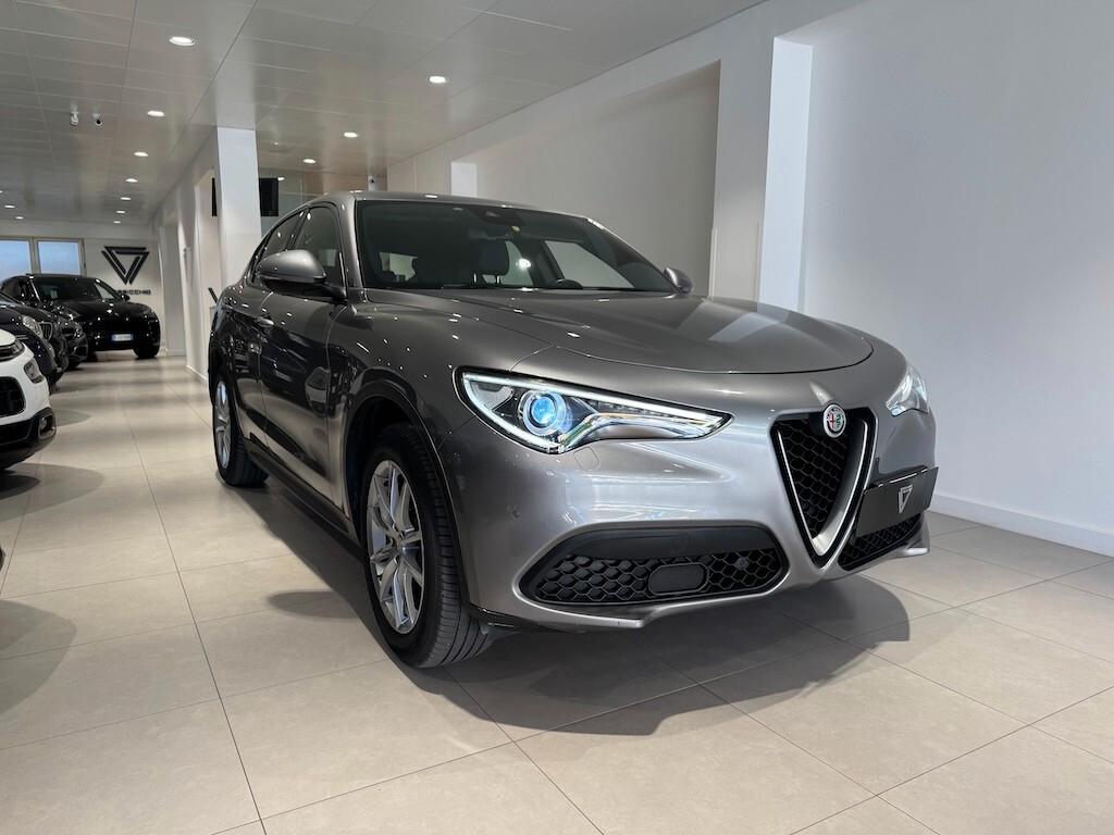 Alfa Romeo Stelvio 2.2 Turbodiesel 210 CV AT8 Q4 Super