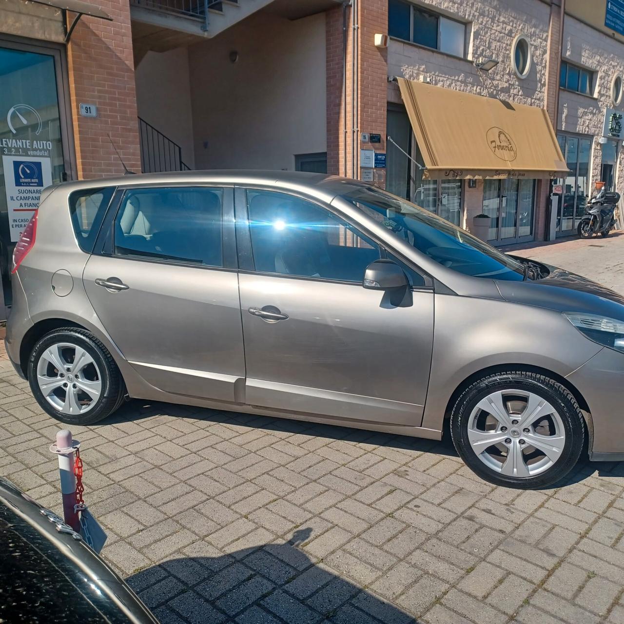 INFINITO RENAULT SCENIC 1.5 XMODE