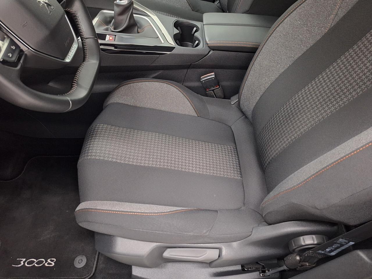 Peugeot 3008 Business 1.5 BlueHDi 130cv