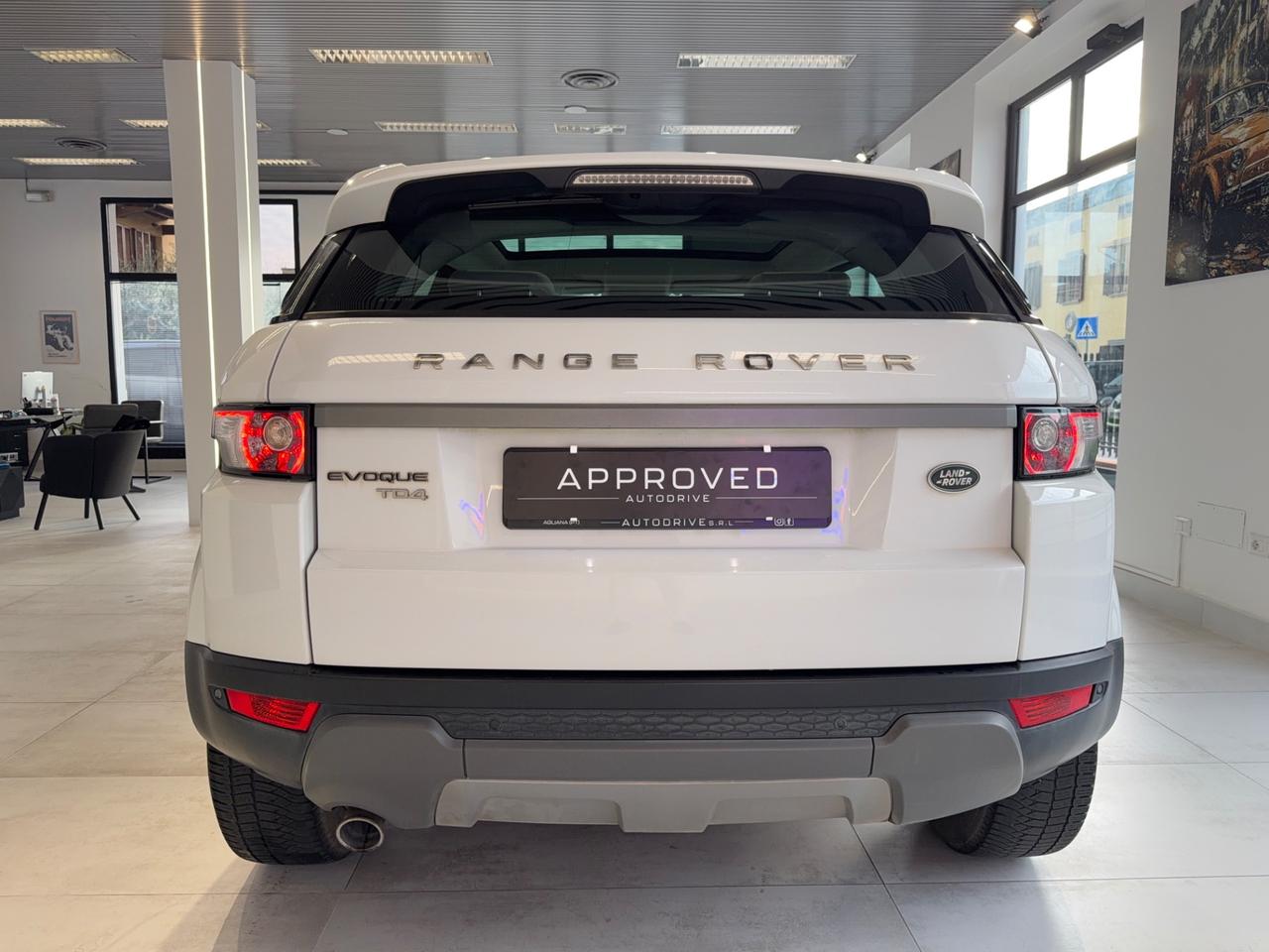 Land Rover Range Evoque 2.2 TD4 5p. Dynamic