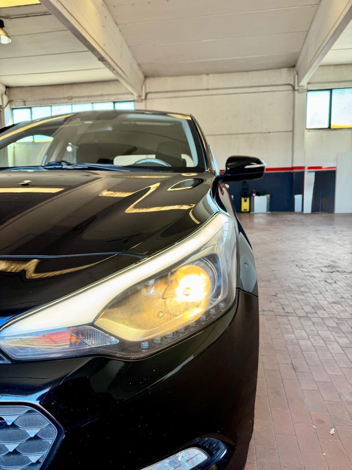 Hyundai i20 1.2 MPI MT GPL Connectline