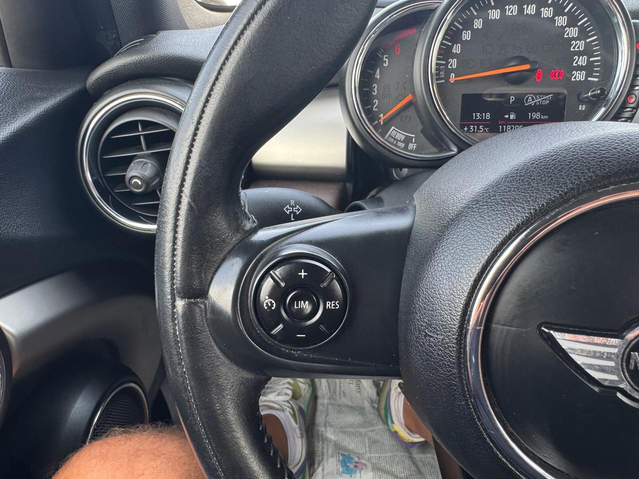 MINI 1.5 COOPER D 116CV 5PORTE/LED/NAVY