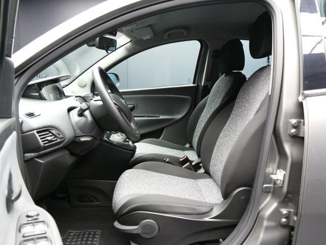 LANCIA Ypsilon 1.0 FireFly 5 porte S&S Hybrid Silver Plus