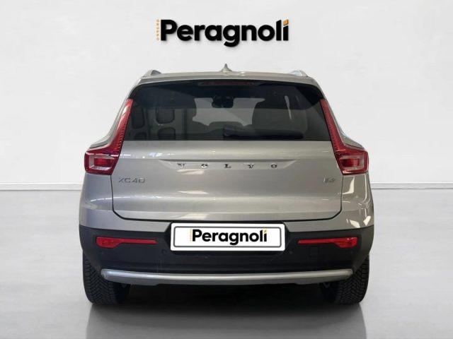 VOLVO XC40 B3 CORE AUTOMATICA