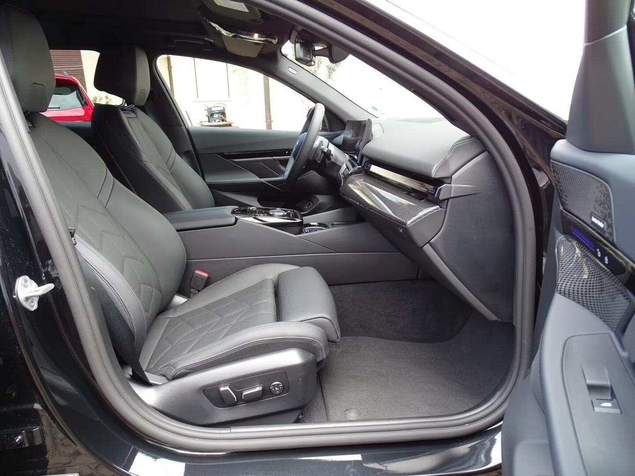 BMW*520d*48V*TOURING*M-SPORT*H&K*HEADUP*360°*DAB*