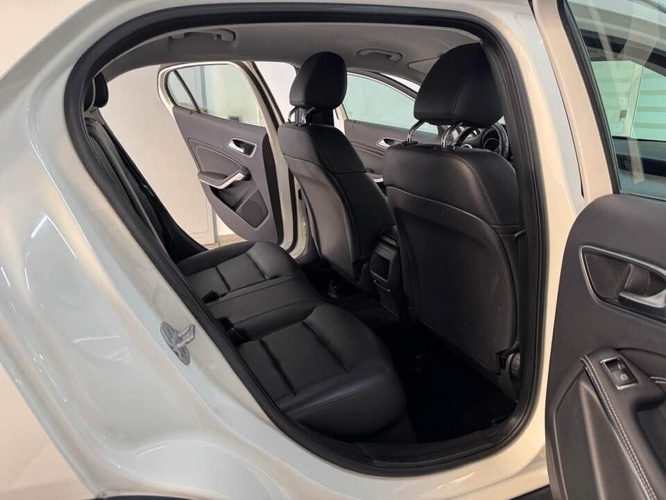 Mercedes-benz GLA 200 D 2.0 Diesel Sport 2014