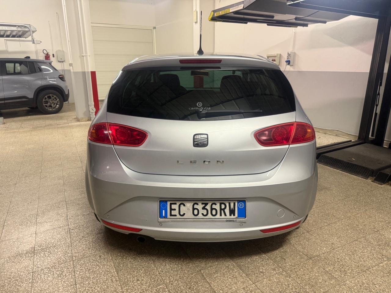 Seat Leon FULL-UNIPROPR.-BENZINA-BOLLO2027.-NEOP-VARI LAVOR