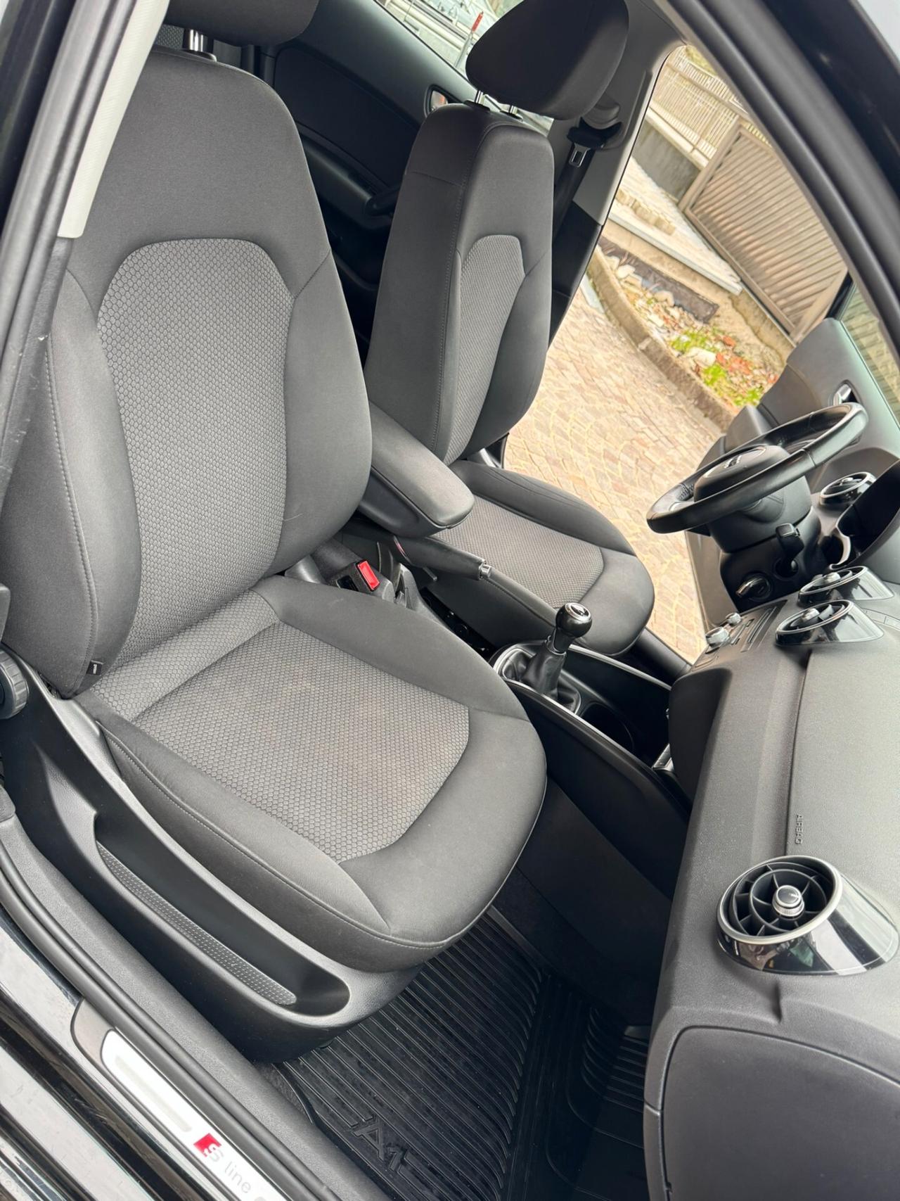 Audi A1 SLine 1.6tdi NEOPATENTATI 17"