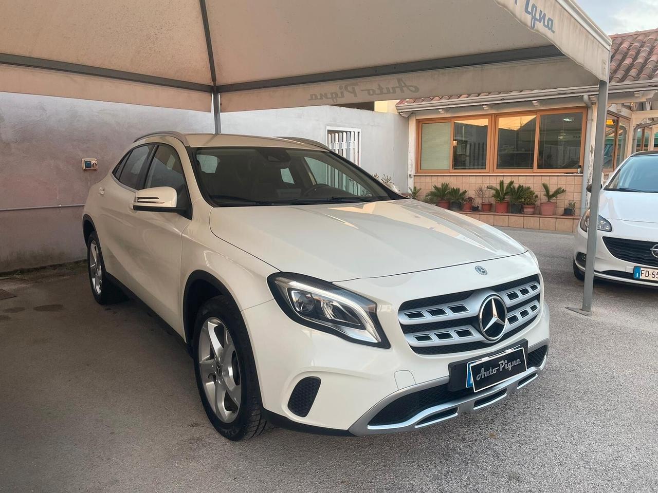 Mercedes-benz GLA 200 d Automatic Premium