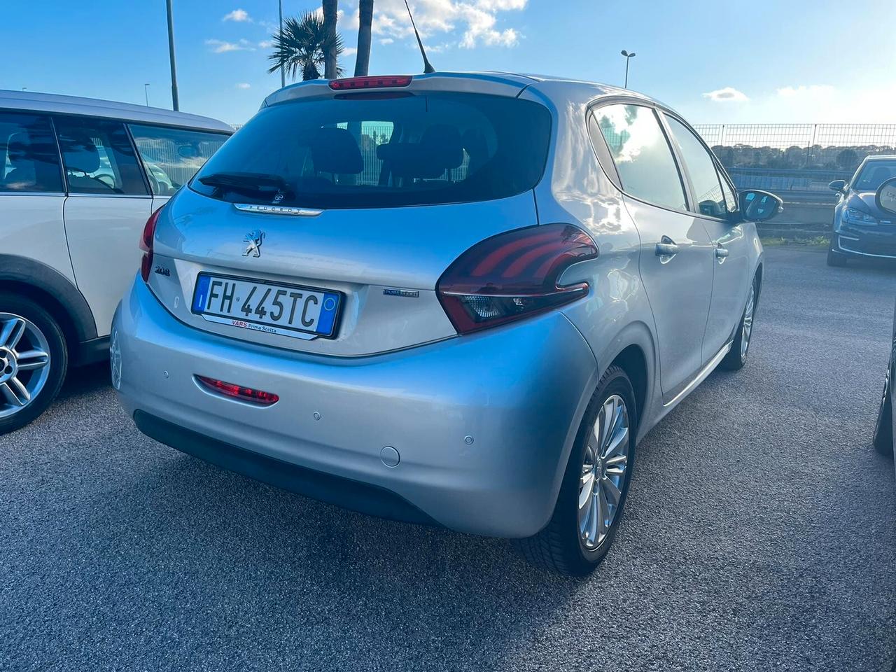 Peugeot 208 PureTech 82 5p. GPL Active