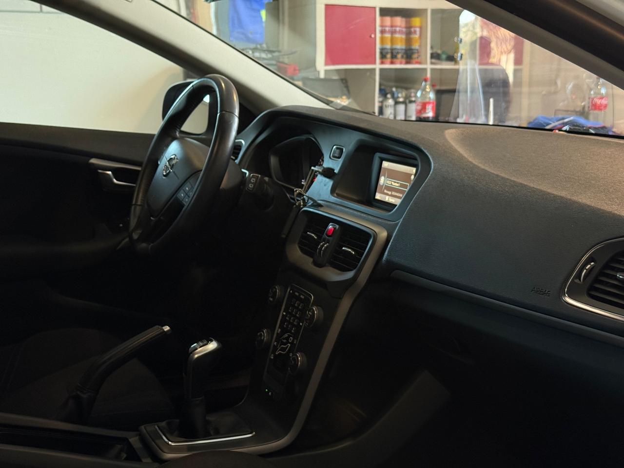 Volvo V40 D3 95.000 KM ANNO 2018