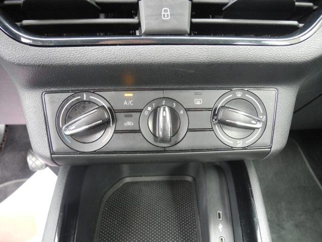 SKODA Kamiq 1.0 TSI 110cv Ambition -OK NEOPATENTATI-DA VETRINA
