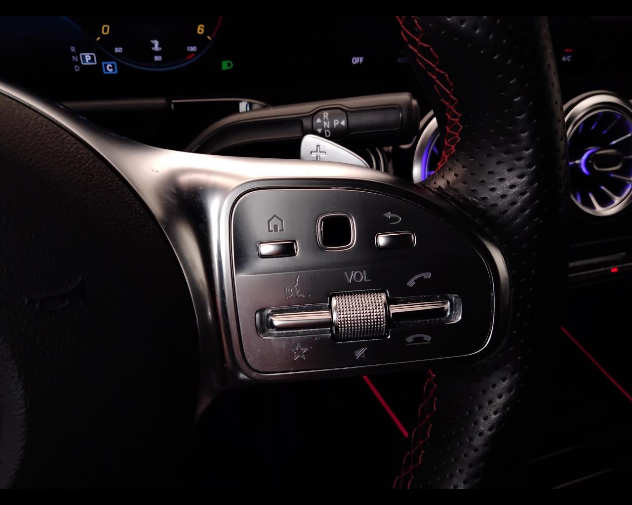 Mercedes-Benz GLA-H247 2020 - GLA 200 d Premium auto