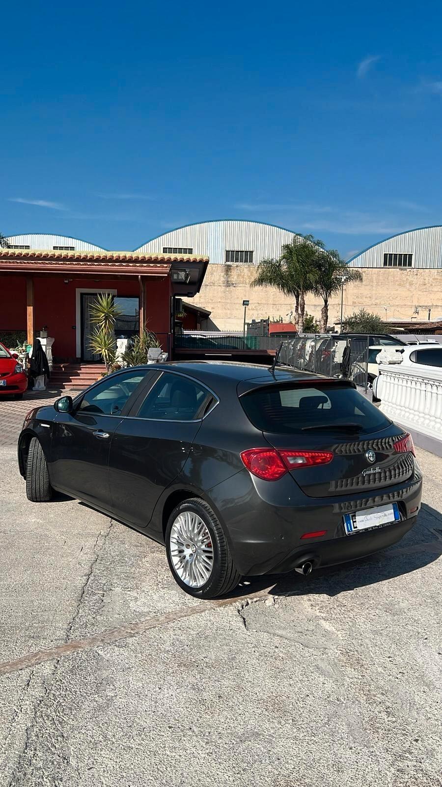 Alfa Romeo Giulietta 1.6 JTDm-2 105 CV Distinctive