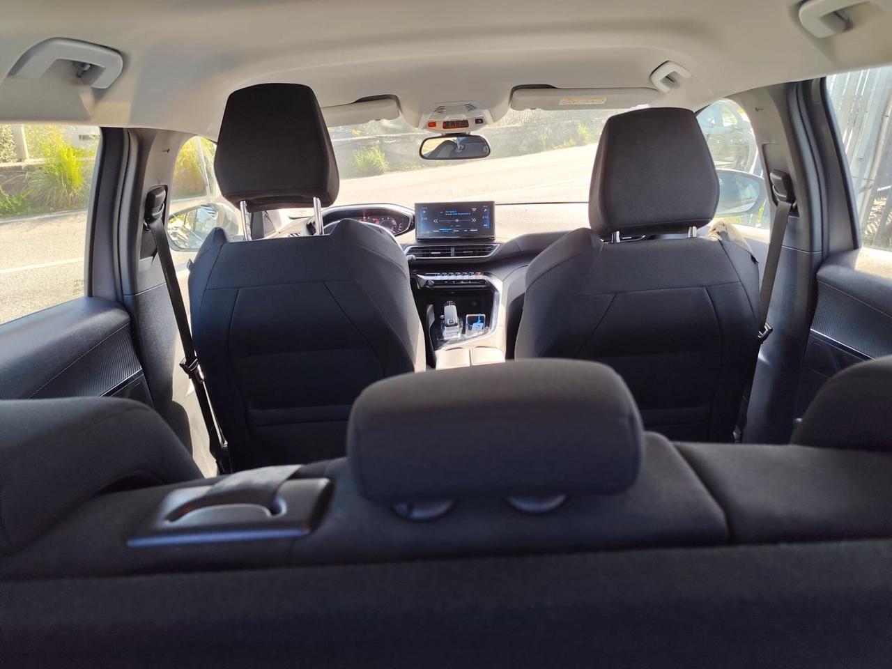 Peugeot 3008 BlueHDi 130 S&S EAT8 Business