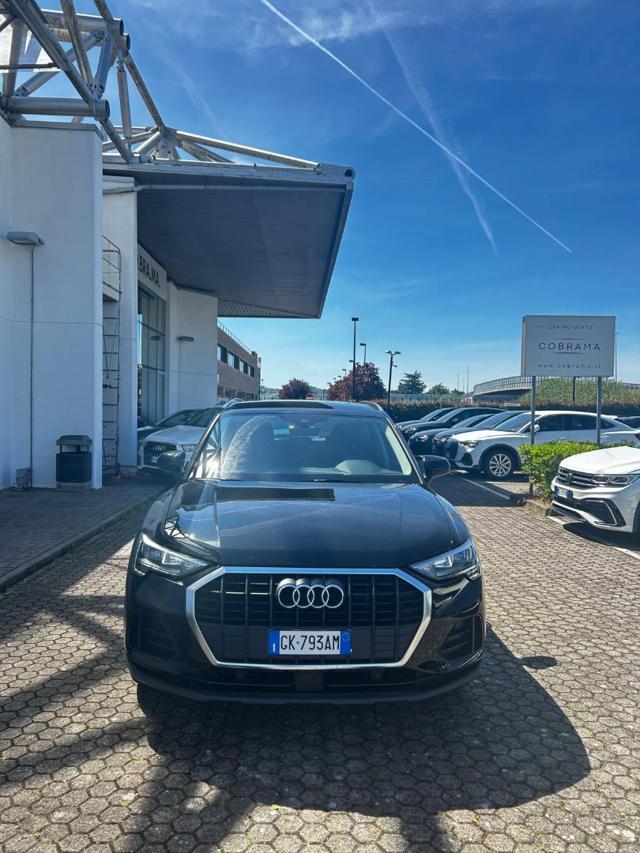 AUDI Q3 35 TDI S tronic Business