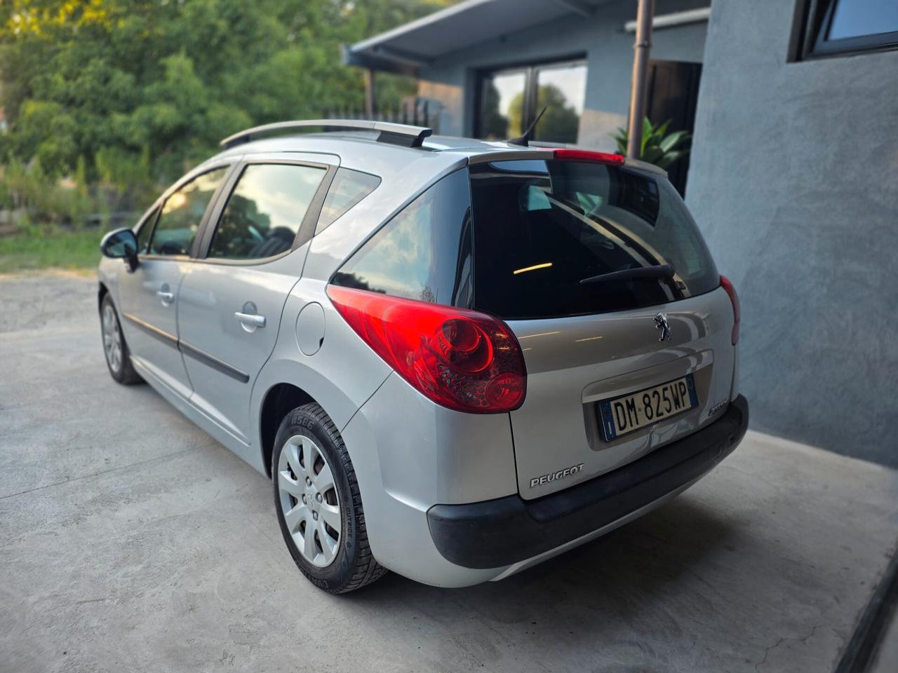 Peugeot 207 1.4 8V 75CV SW X Line ECO GPL