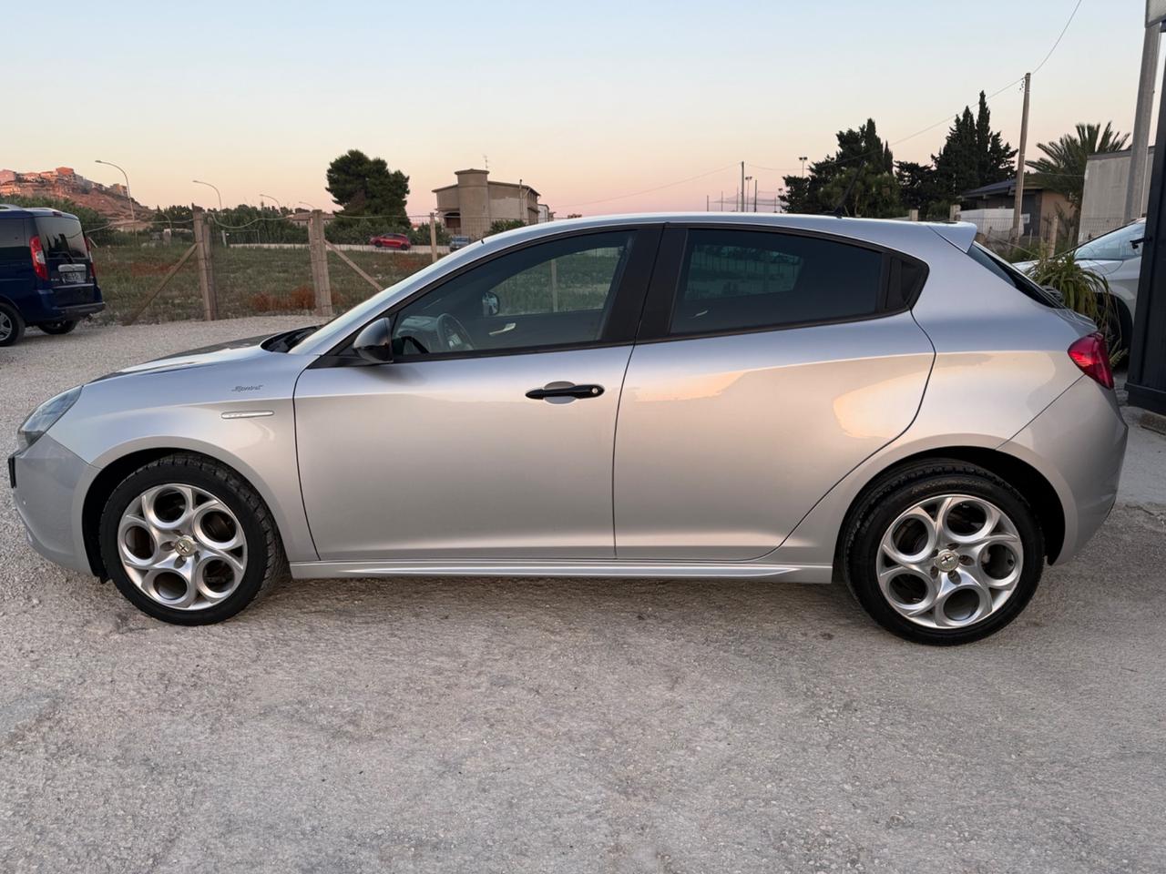 Alfa Romeo Giulietta 1.6 JTDm-2 120 CV Sprint 2015