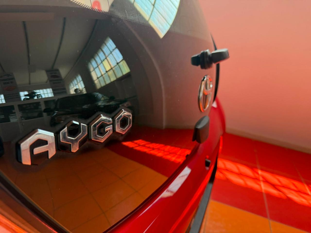 Toyota Aygo 1.0 VVT-i 72 CV 5 porte x-cool
