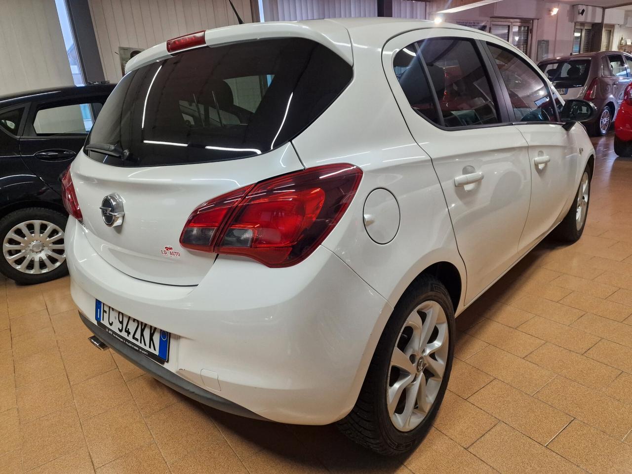 Opel Corsa 1.4 90CV GPL Tech 5 porte b-Color, 102 mila chilometri