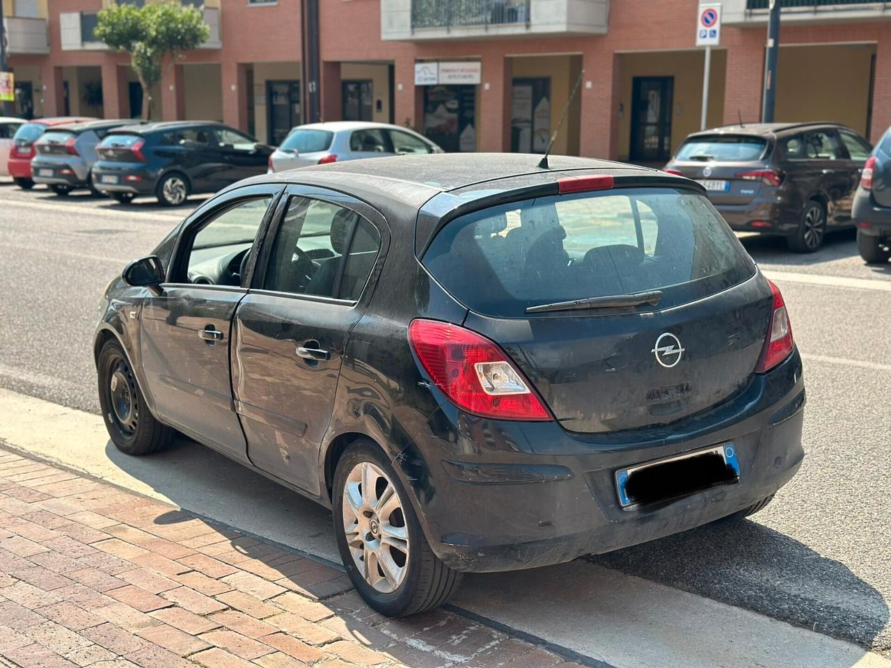 Opel Corsa 1.2 5 porte Cosmo