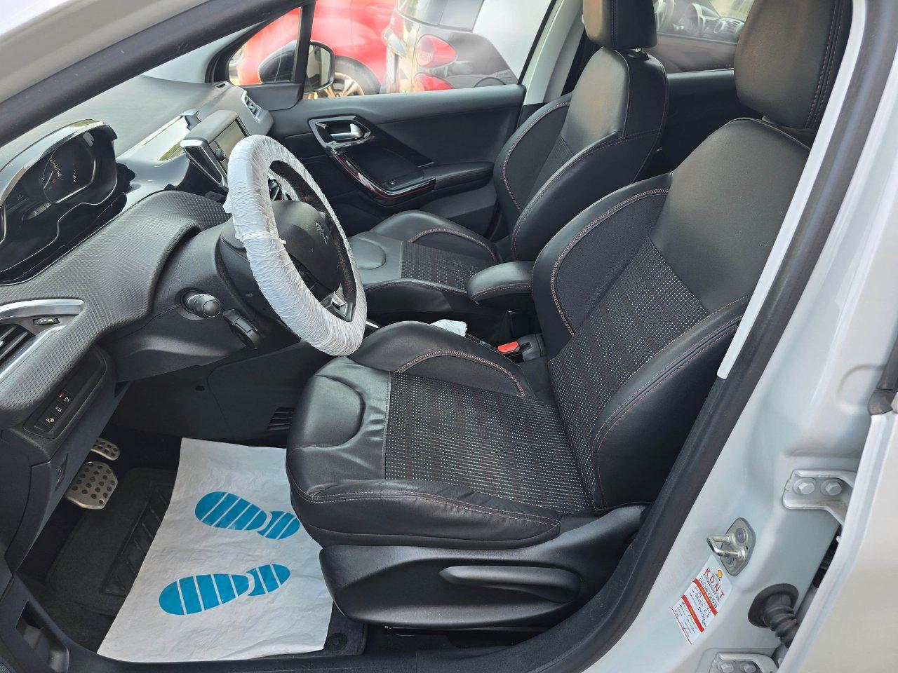 Peugeot 208 5 Porte 208 5P 1.2 TURBO GT LINE 110CV EAT6 AUTOMATICA EUR6B NAVI/CAMERA/TETTO
