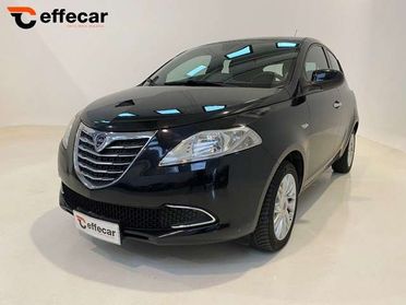 Lancia Ypsilon 1.2 69 CV 5 porte Silver NEOPATENTATI