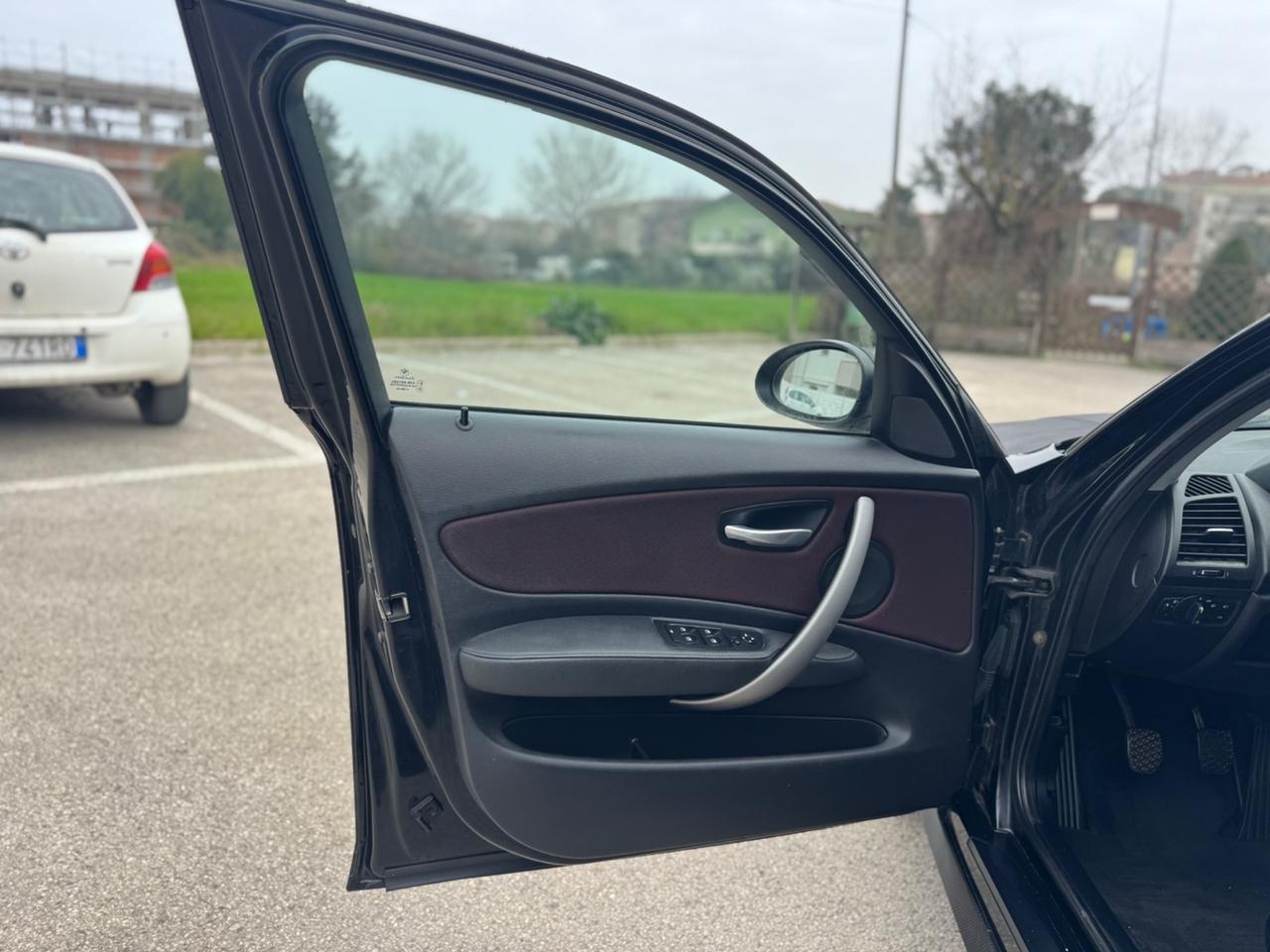 Bmw 118d cat 5 porte Futura DP