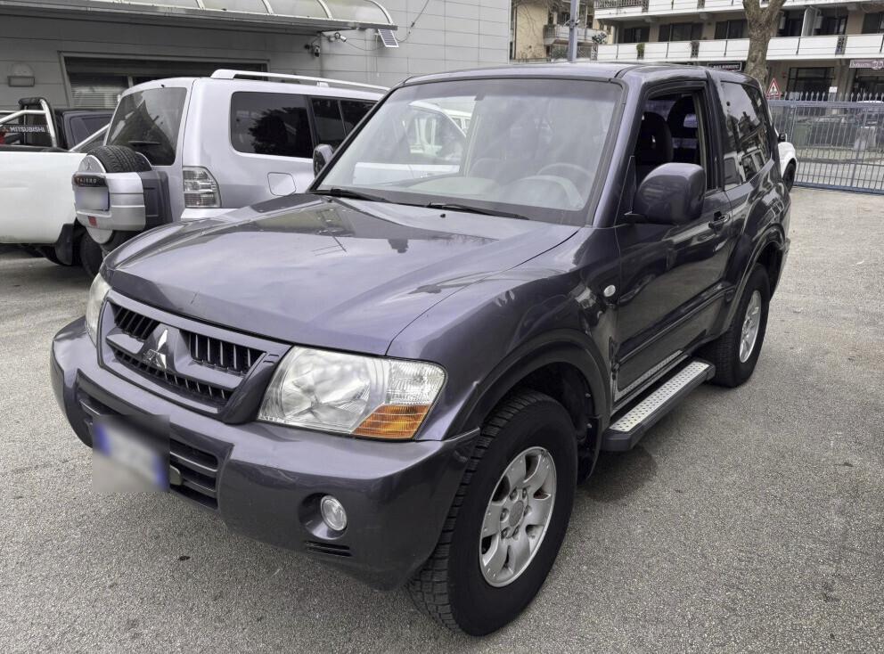 Mitsubishi Pajero 3.2 16V DI-D 3p. Instyle