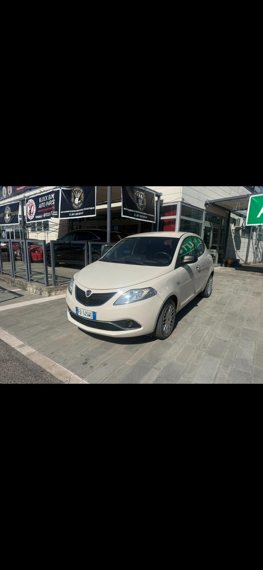 Lancia Ypsilon 1.3 MJT 16V 95 CV 5 porte S&S Gold