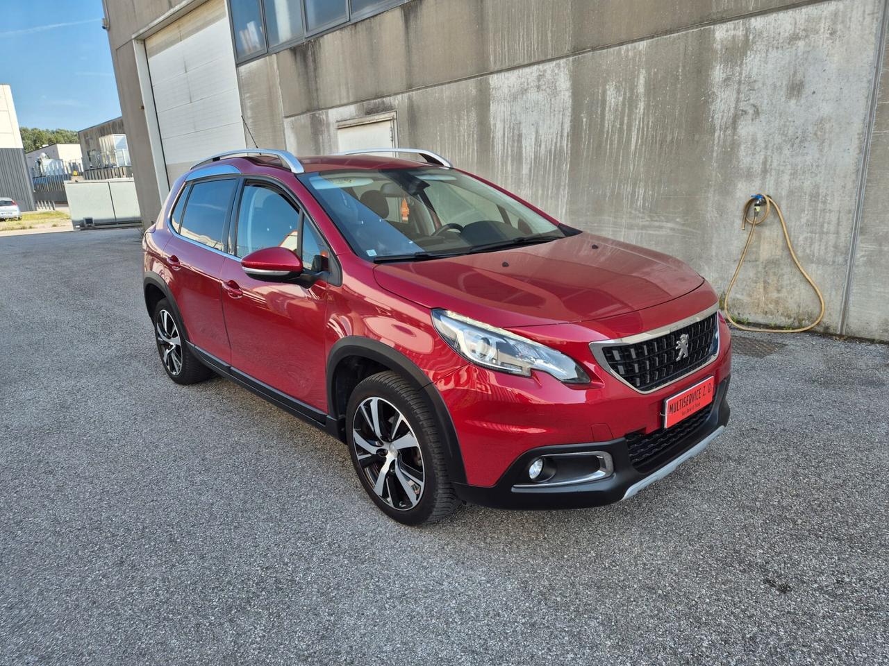 Peugeot 2008 BlueHDi 100 Allure
