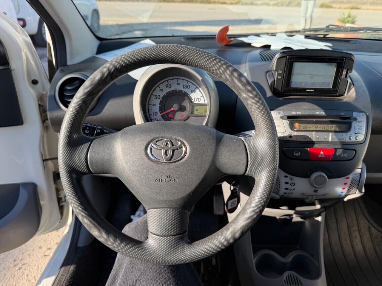 Toyota Aygo 1.0 5 porte Now Connect “NAVI”