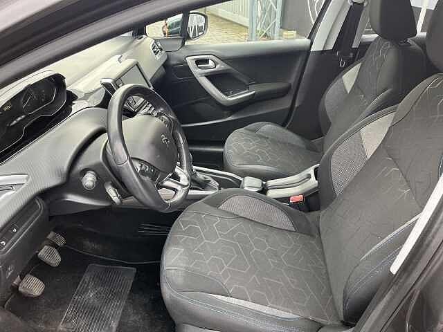 Peugeot 2008 BlueHDi 100 S&S Style