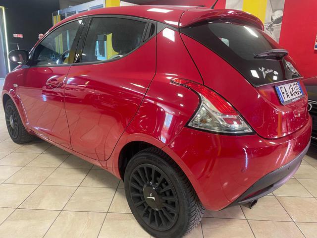 LANCIA Ypsilon 1.2 69 CV 5 porte *ok guida neo patentati*