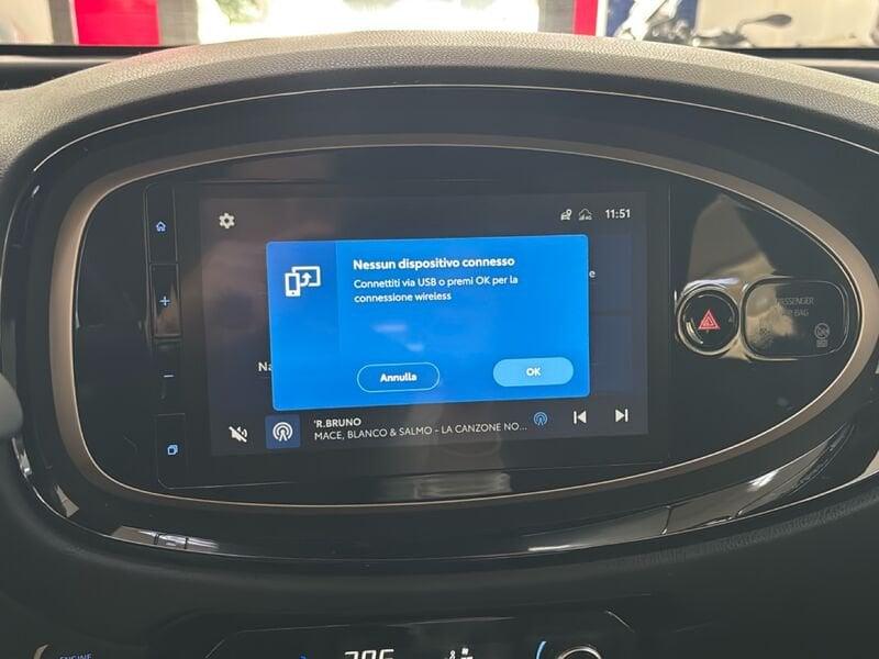 Toyota Aygo X 1.0B (72 CV) Lounge S-CVT