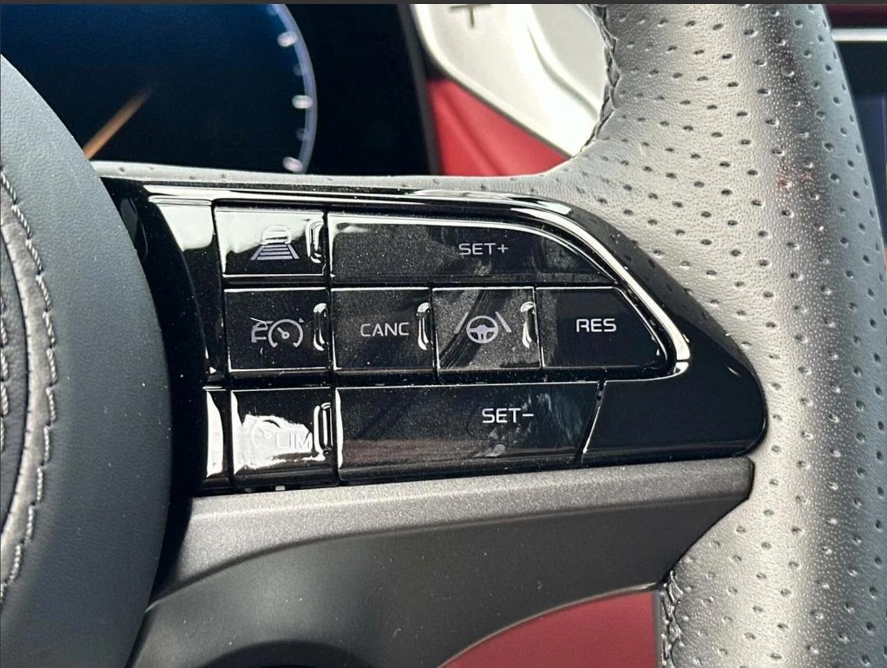 Maserati Grecale MHEV 330 CV AWD Modena