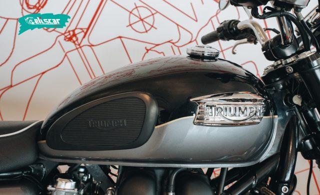 TRIUMPH Bonneville T100