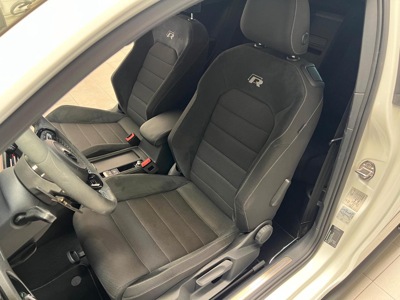 Volkswagen Golf R 2.0 TSI DSG 4MOTION 3p. 310cv /228kw