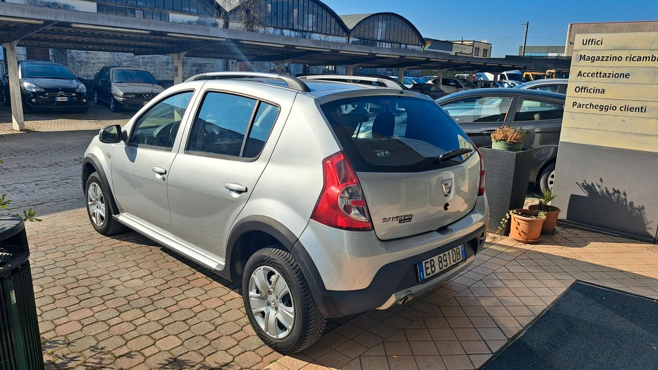 Dacia Sandero 1.2 16V Lauréate OK NEO PATENTATI