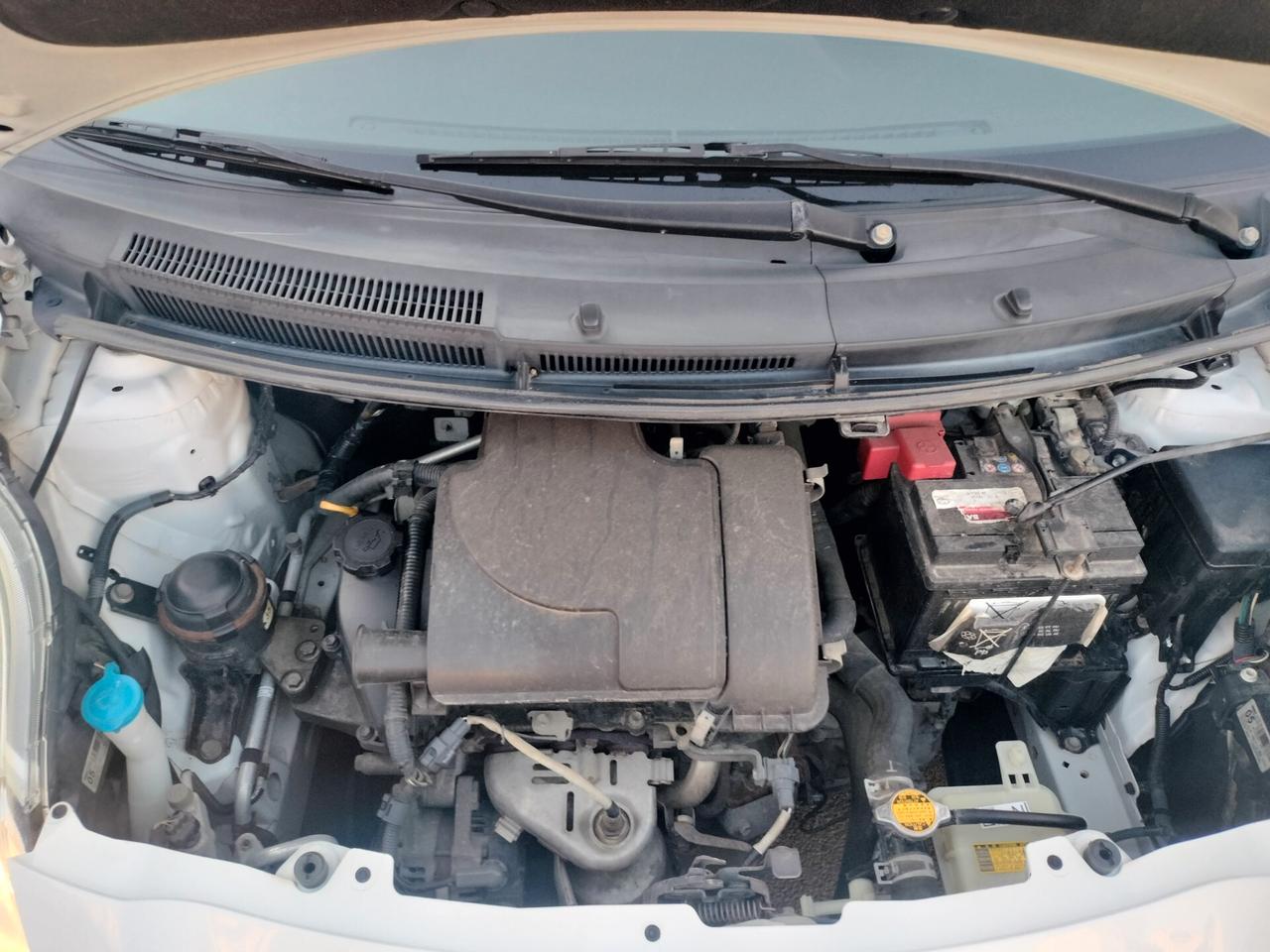 Toyota Yaris 1.0 5 porte Sol