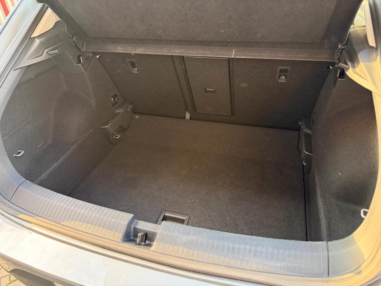 Volkswagen T-Roc 2.0 TDI 116cv 2023 UNICA