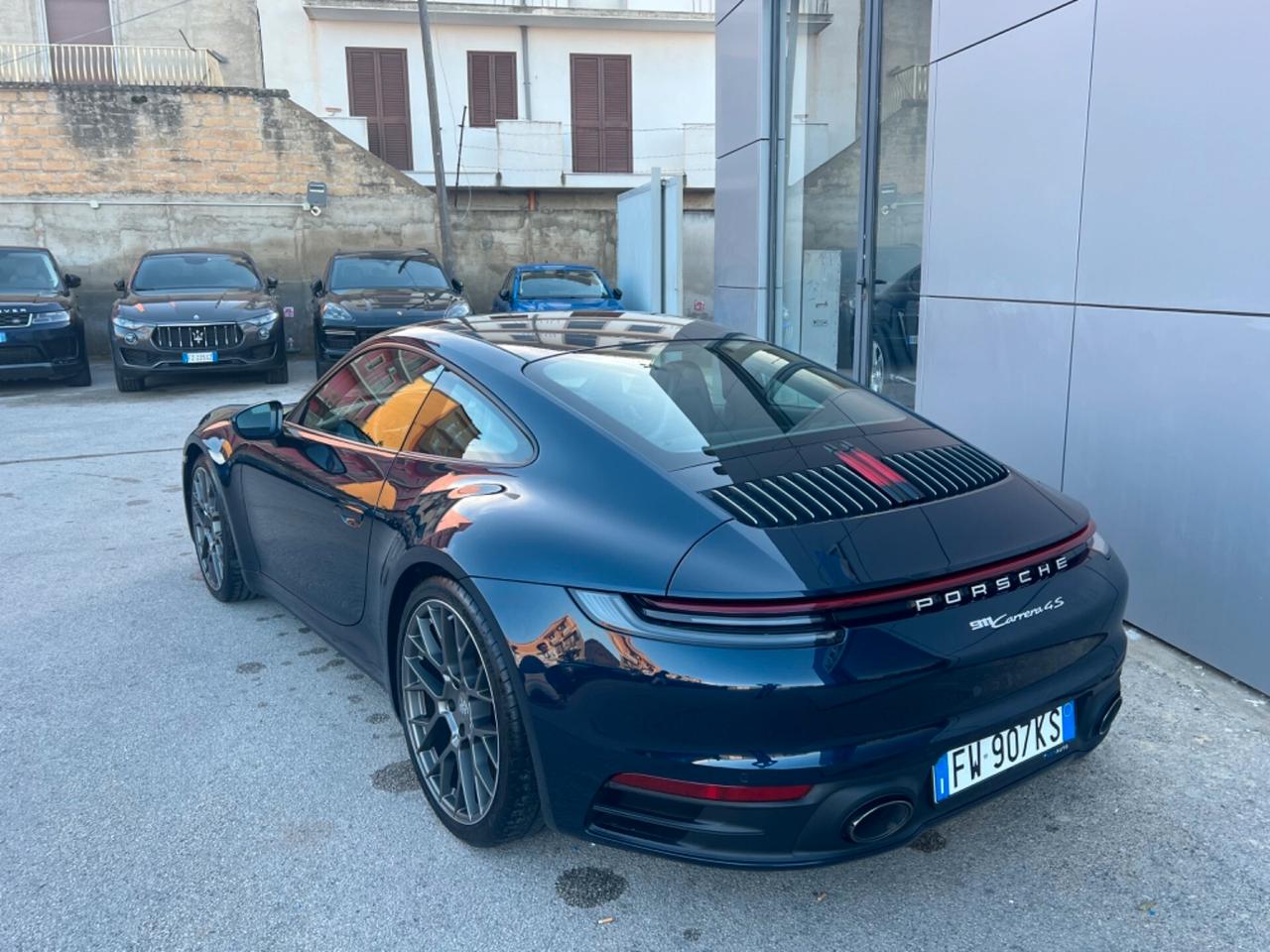 Porsche 992 Coupe 3.0 Carrera 4S auto