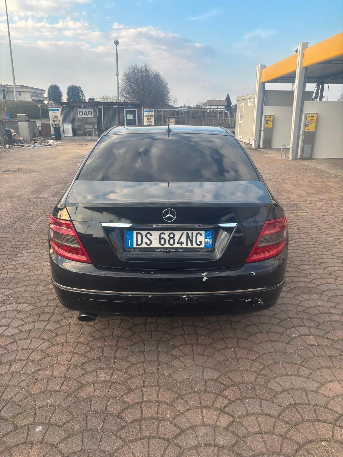 Mercedes-benz C 220 CDI BlueEFFICIENCY Avantgarde
