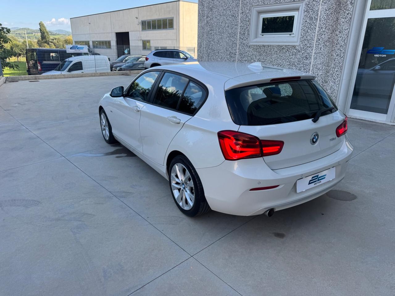 Bmw 116 116d 5p. Urban NEOPATENTATI