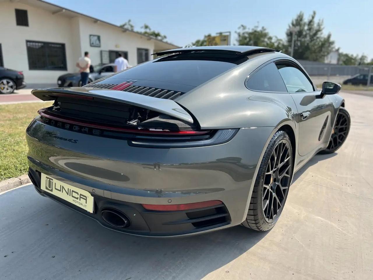 Porsche 911 Carrera 4S