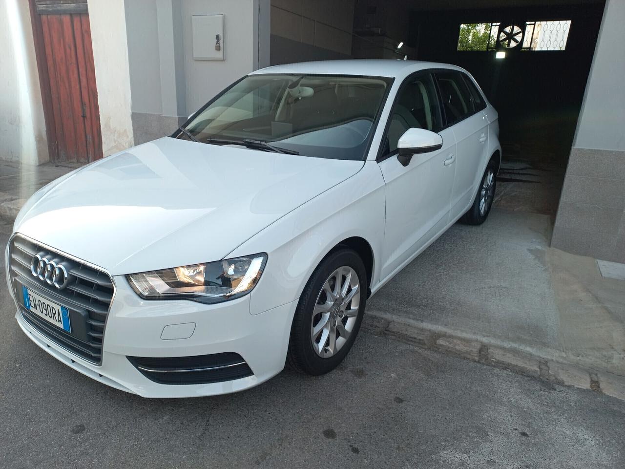 Audi A3 SPB 1.6 TDI ultra Attraction