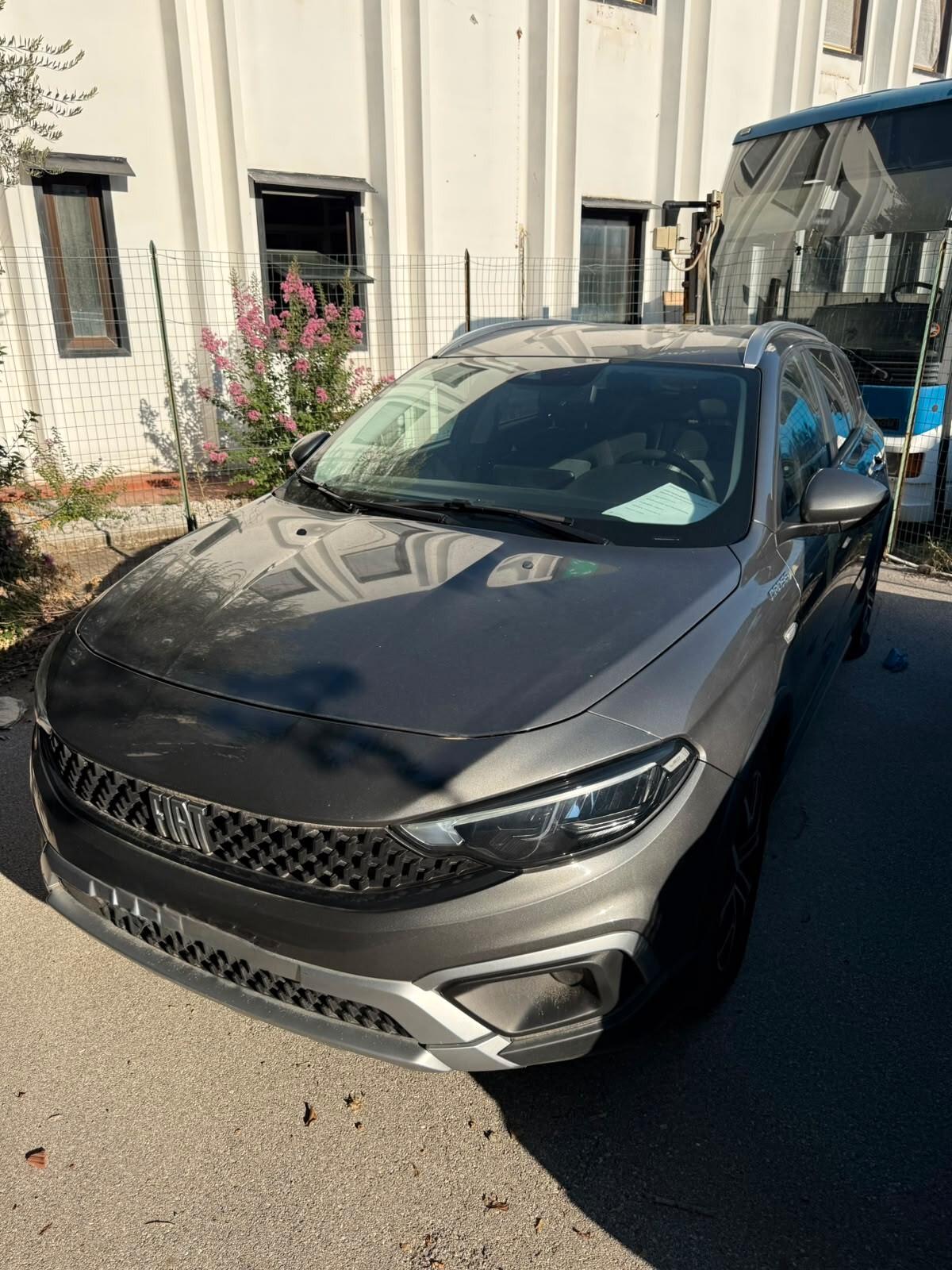 Fiat Tipo 1.5 Hybrid DCT 5 porte Cross