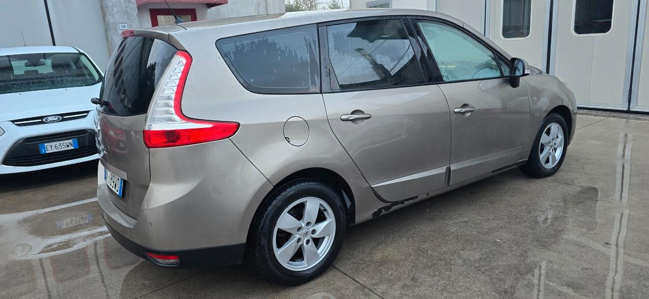 Renault Scenic Grand Scénic 1.5 dCi/105CV PlayStation Portable
